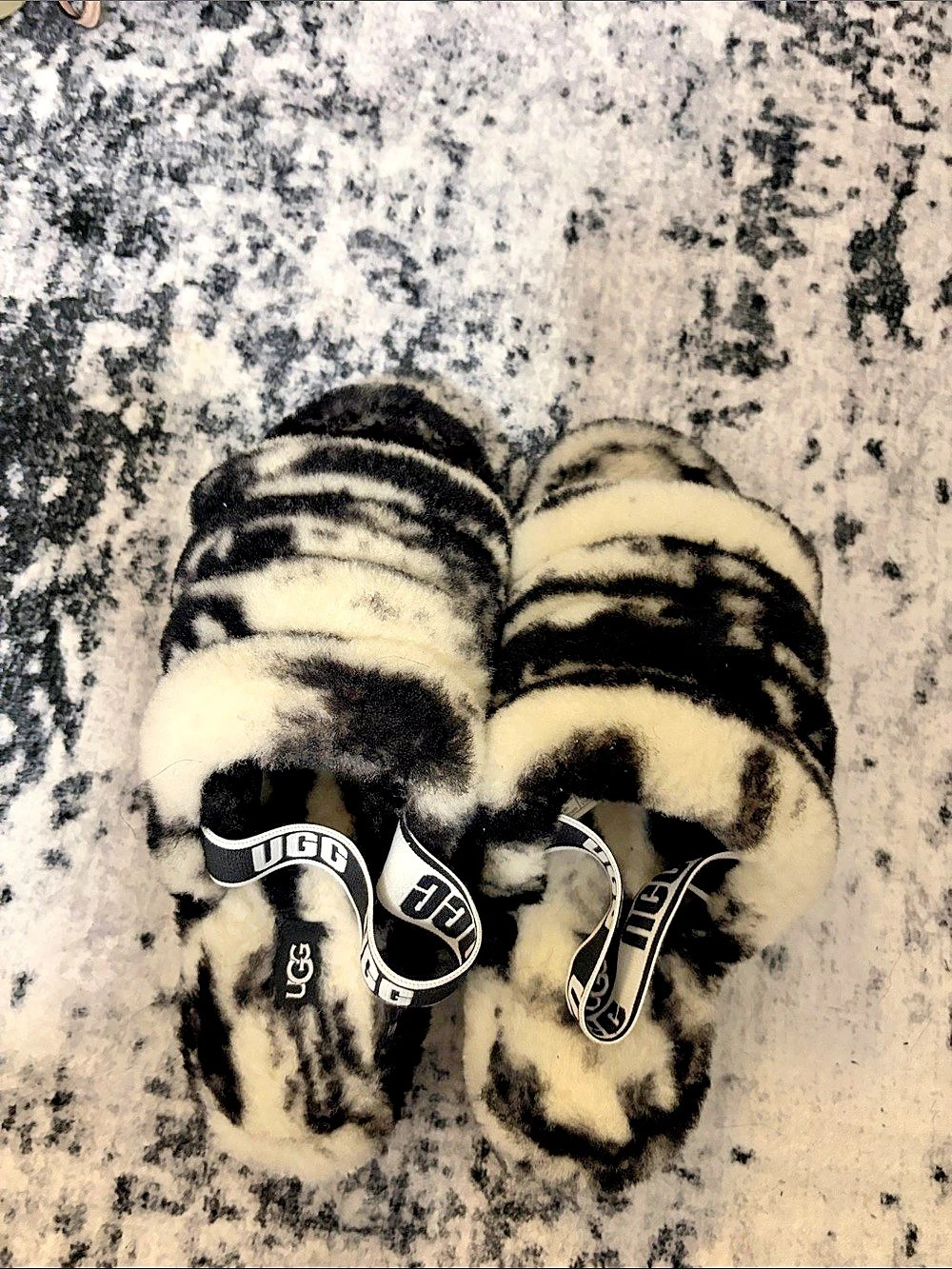 UGG Fluff Yeah Slide Cow Print Animal Print Slippers in Black & White Like New